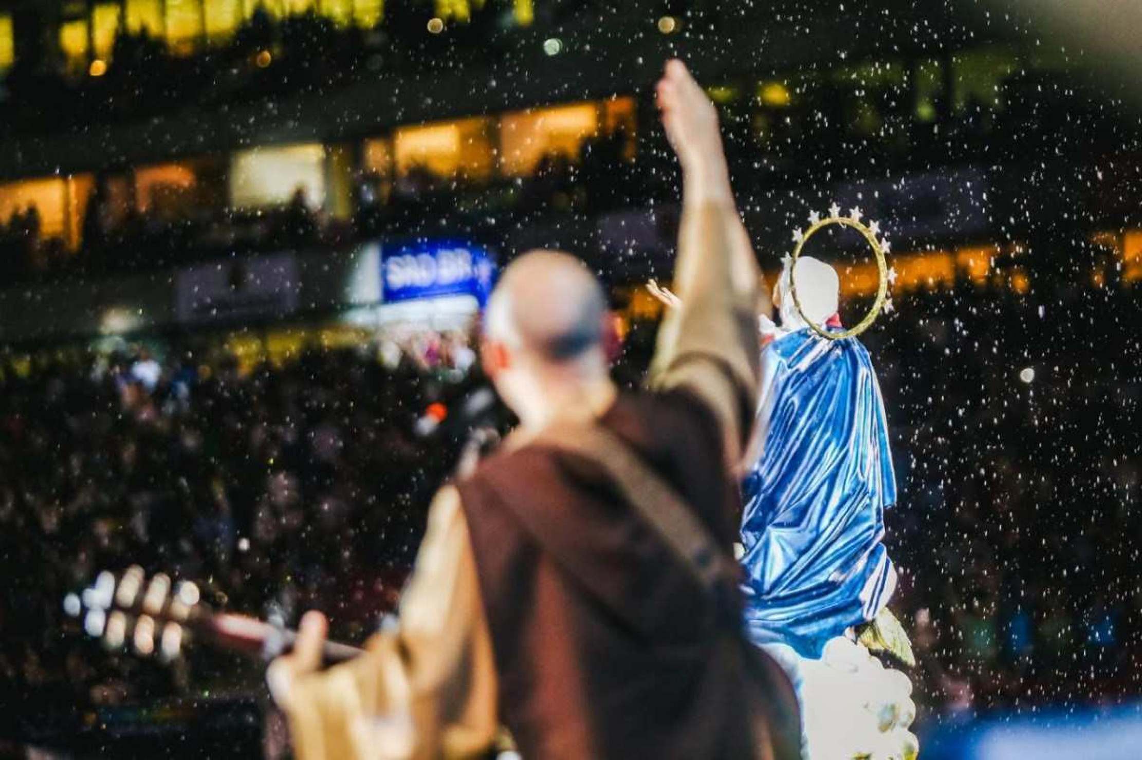 Obra de Maria na Arena Pernambuco: Frei Gilson