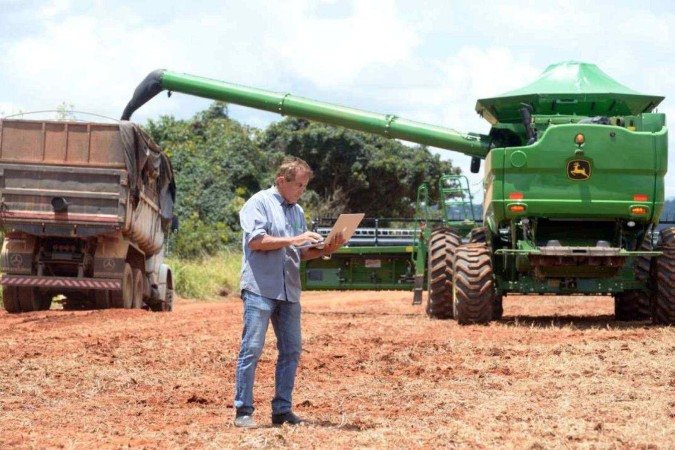 Helio Dal Bello não abre mão das tecnologias no campo. "Otimiza a produção"