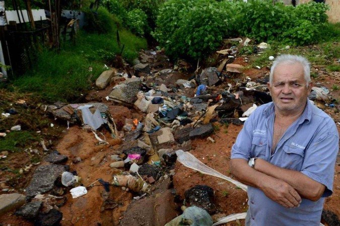  21/01/2025 Crédito: Marcelo Ferreira/CB/D.A Press. Brasil. Brasília - DF - Estragos das chuvas no Setor Habitacional Sol Nascente a chuva faz estragos nas pistas. Osvaldo da Silva.