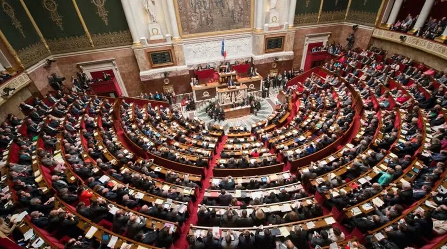 A iniciativa também busca favorecer a renovação das relações da França com suas antigas colônias na África, em uma conjuntura em que o país perdeu em grande medida sua influência e poucos dias antes de Macron iniciar uma nova viagem pelo continente a partir de sábado.  -  (crédito: Divulgação)