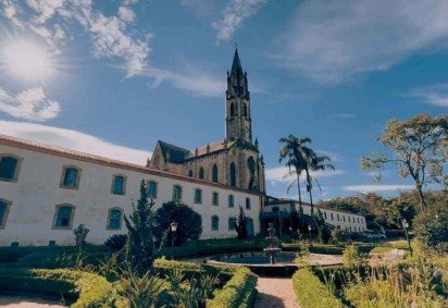 O Santu&aacute;rio do Cara&ccedil;a &eacute; um destino de paz que concilia natureza, hist&oacute;ria e f&eacute;  -  (crédito: Jorge Lopes/EM)