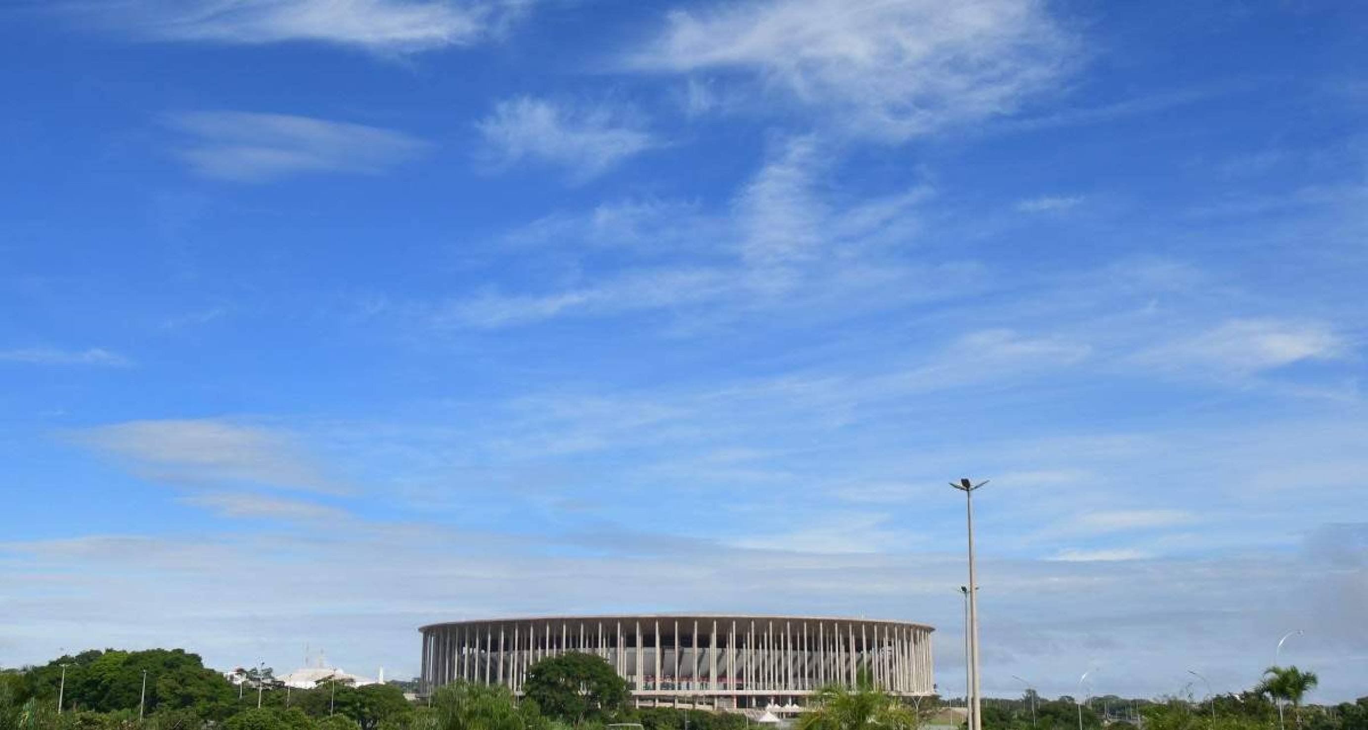 Do dia ensolarado a granizo, DF sob ameaça de chuva forte nesta quarta