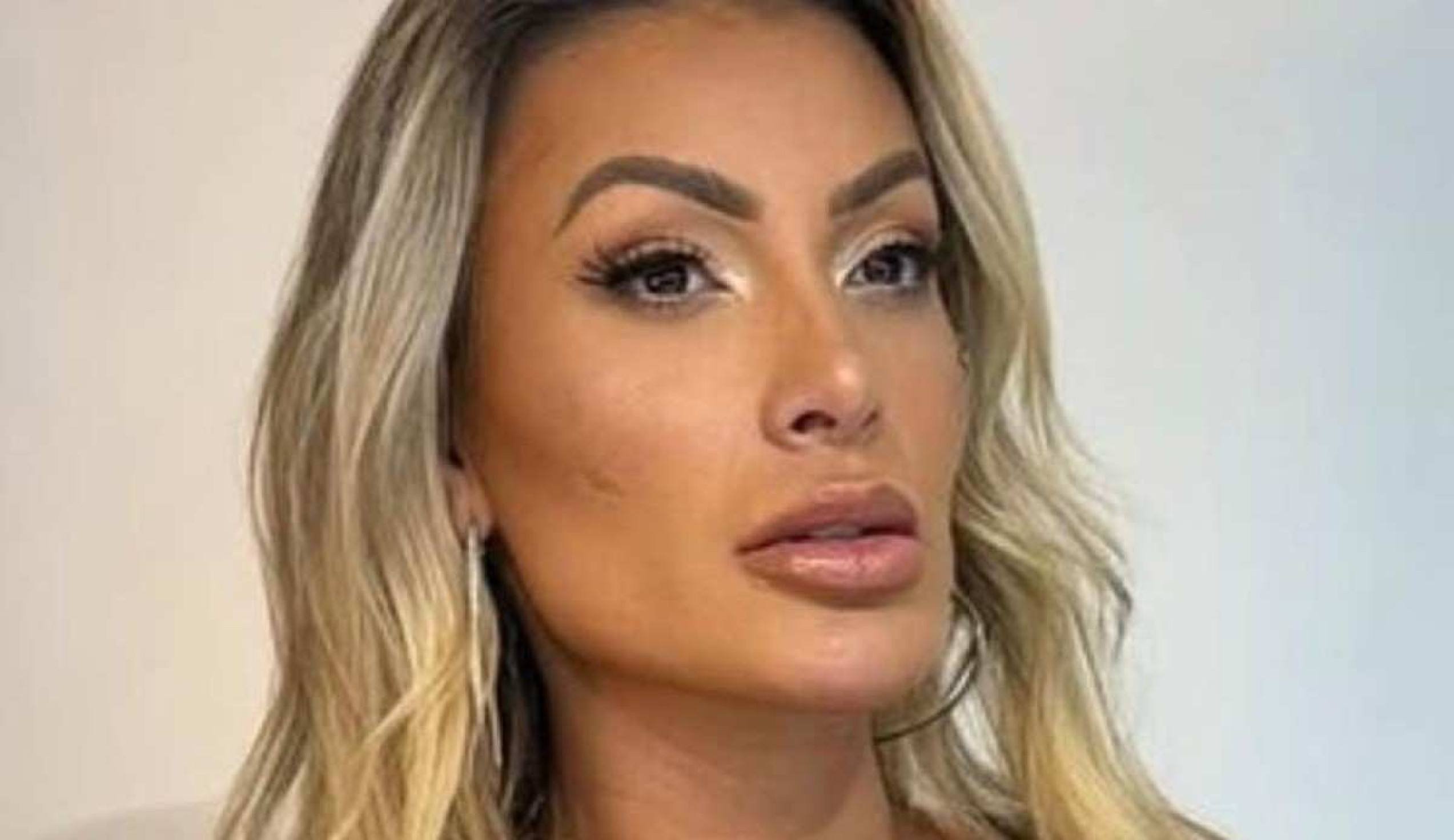Andressa Urach surge com aparência diferente e intriga fãs