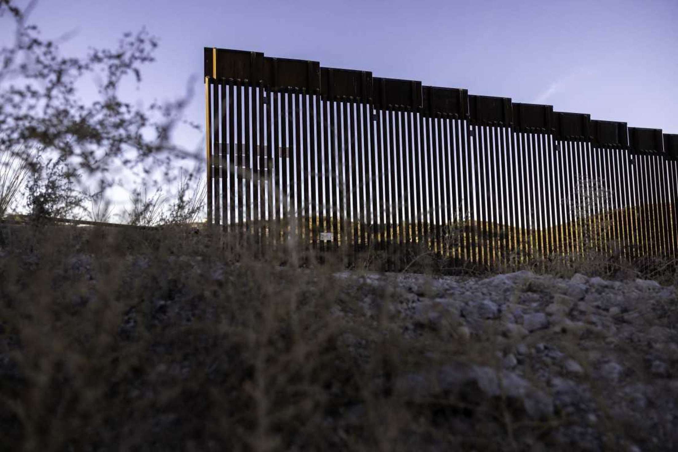 EUA mandam tropas para fronteira com México; plano é enviar 10 mil soldados
