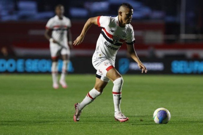 ERICK - Entrou já na reta final do jogo e não conseguiu fazer muita coisa na partida. Nota: 6 - Foto: Rubens Chiri/São Paulo FC
