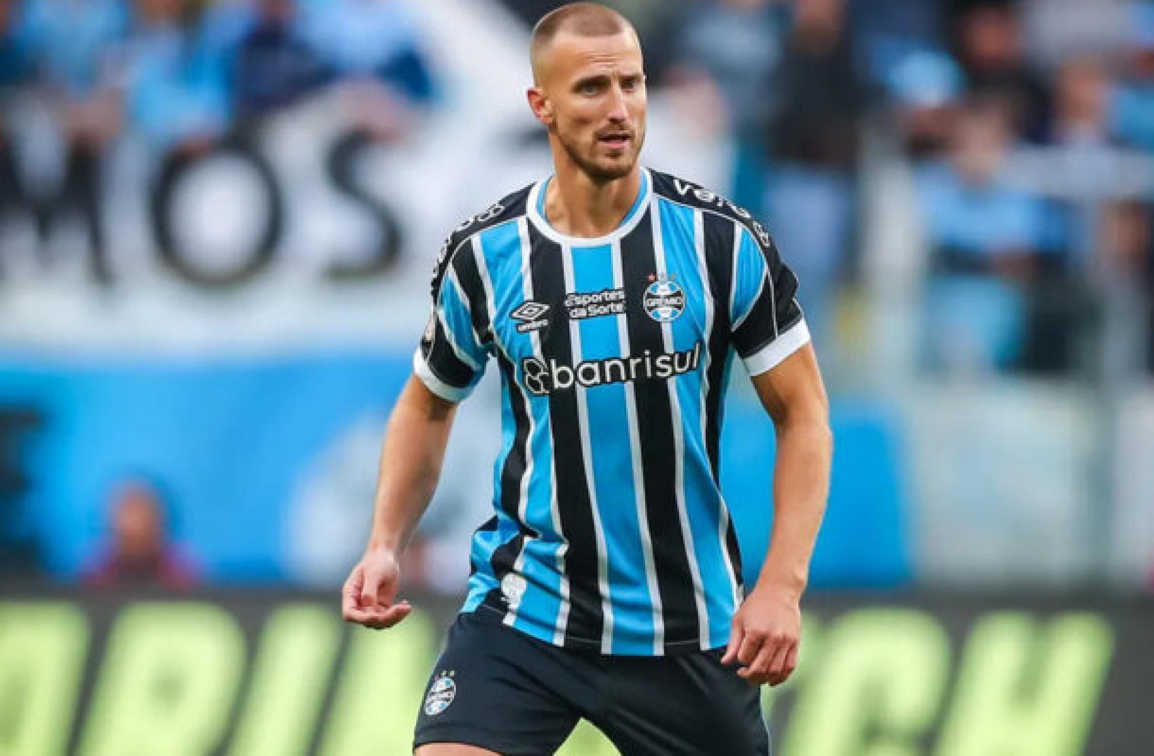 Grêmio descarta lesão em Rodrigo Ely, mas zagueiro segue como dúvida no Gauchão