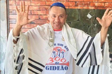 O Correio apurou com exclusividade que ao menos sete crianças com idades entre 11 e 13 anos foram vítimas do religioso por cerca de um a dois anos - (crédito: Redes sociais ) O Correio apurou com exclusividade que ao menos sete crianças com idades entre 11 e 13 anos foram vítimas do religioso por cerca de um a dois anos - (crédito: Redes sociais )