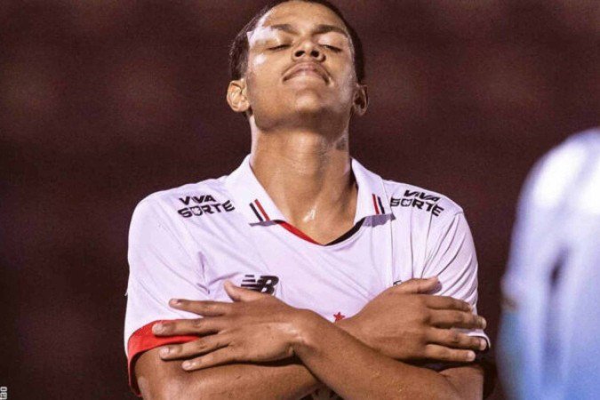 Ryan Francisco marcou duas vezes na semifinal e garantiu vaga na decisão da Copinha -  (crédito: Foto: Victor Monteiro/Ag.Paulistão)