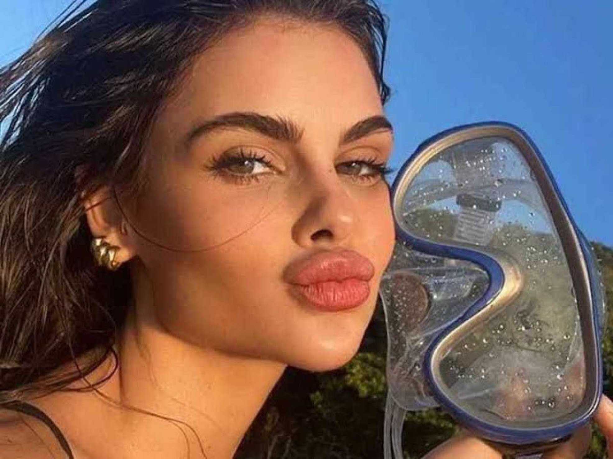 Amanda Kimberly rebate críticas e deixa recado afiado