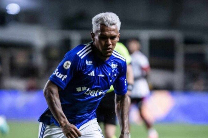 Gabriel Veron em ação pela Raposa na temporada de 2024 -  (crédito: Foto:  Gustavo Aleixo/Cruzeiro )