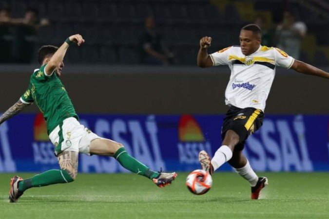 ANIBAL MORENO - O volante mostrou garra e vontade no meio-campo, sendo para vencer disputas. NOTA: 6,0 - Foto: Cesar Greco/Palmeiras