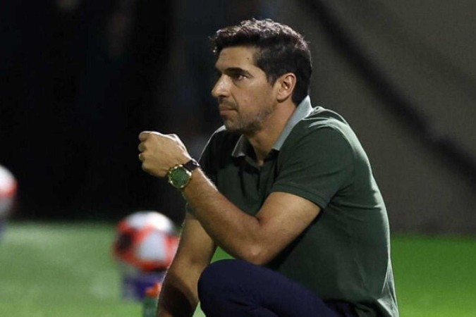  O t..cnico Abel Ferreira, da SE Palmeiras, em jogo contra a equipe do G Novorizontino, durante partida v..lida pela fase de grupos, do Campeonato Paulista, S..rie A1, na Arena Barueri. (Foto: Cesar Greco/Palmeiras/by Canon)
     -  (crédito:  CESAR GRECO)