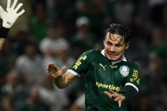 RAPHAEL VEIGA - Entrou na segunda etapa como uma esperança para desafogar o jogo, mas pouco apareceu e ainda recebeu um amarelo. Nota: 5 - Foto: Cesar Greco/Palmeiras