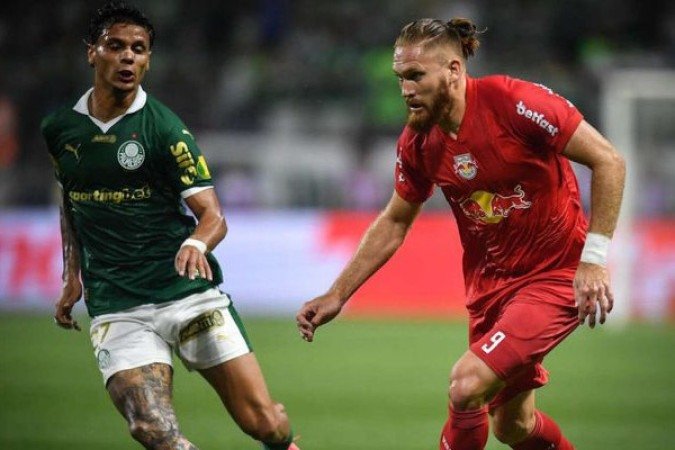 BRAGANTINO - Na busca por reabilitaÃ§Ã£o no campeonato, o Massa Bruta mostrou, mais uma, intensidade nos primeiros minutos. Vinicinho foi o grande homem do jogo e a defesa conseguia se comportar bem. Entretanto, o cansaÃ§o venceu a equipe na segunda etapa, que demorou para entrar. Mesmo assim, conseguiu criar oportunidades e poderia ter saÃ­do com a vitÃ³ria. Nota: 6,5 - Foto: Ari Ferreira/Red Bull Bragantino.