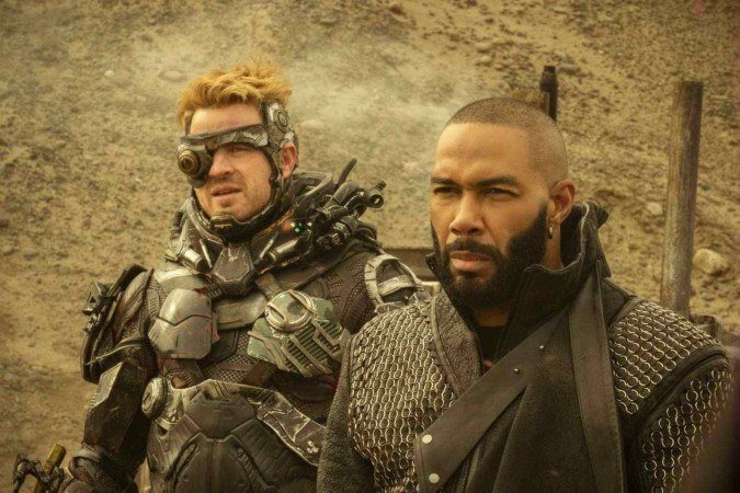 Rob Kazinsky eOmari Hardwick emStar Trek: seção 31