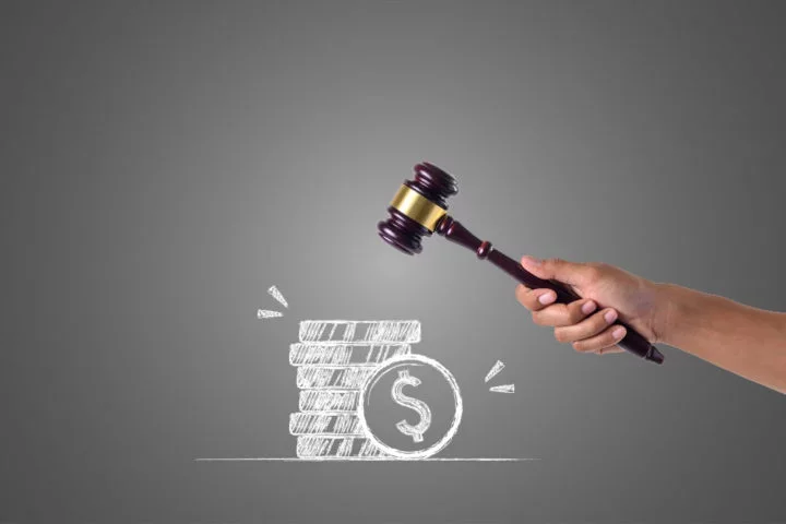 Segundo a CET-MG, os veículos classificados como conservados podem voltar a circular após reparos e regularização junto ao Detran-MG, conforme determina o Código de Trânsito Brasileiro (CTB) -  (crédito: freepik jcomp)