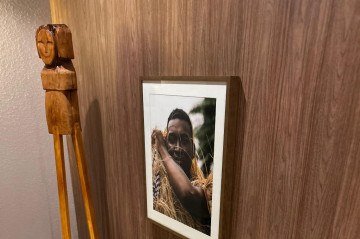 Cada região do Brasil traz seus próprios estilos, técnicas, materiais e cores. Ambiente da Três Arquitetura para a CasaCor Brasília 2024