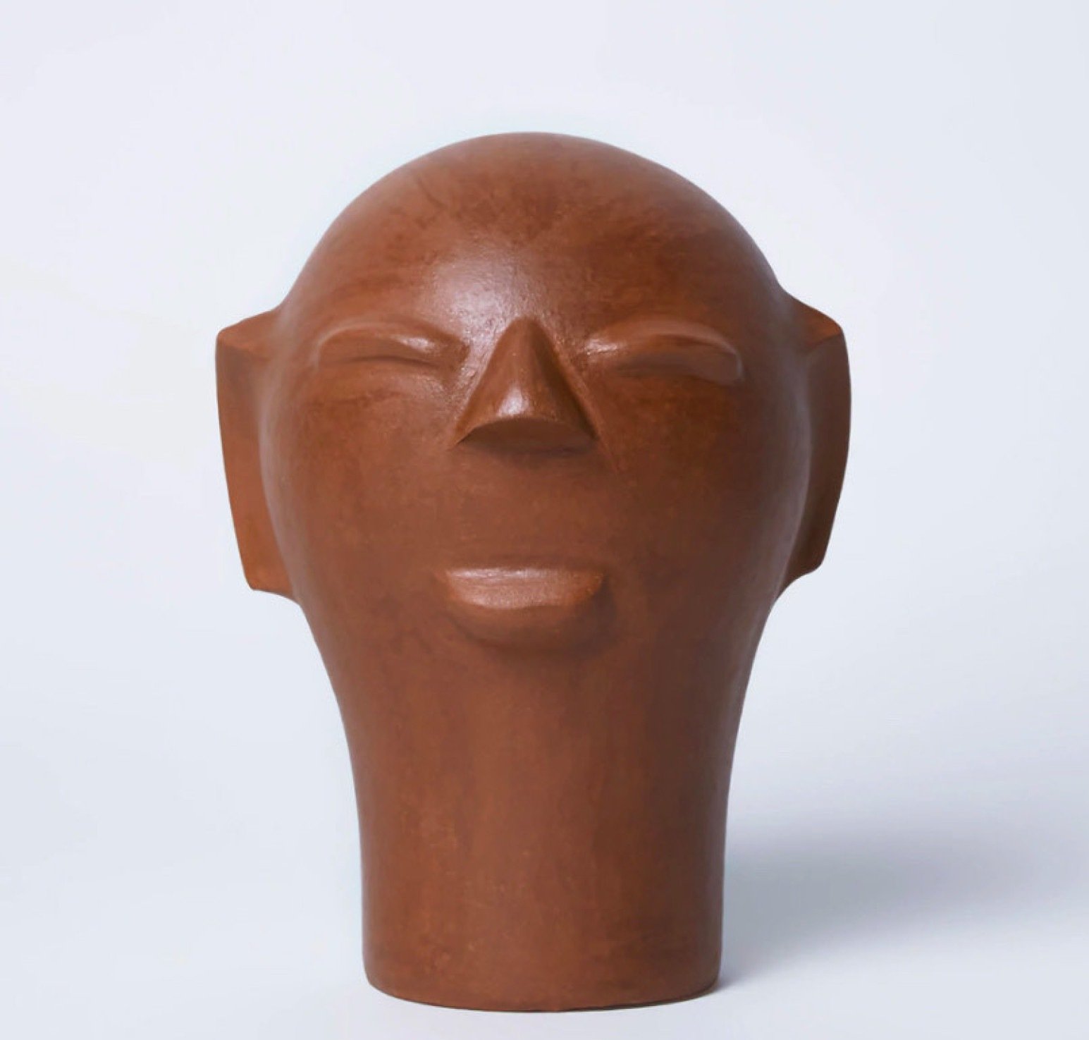 As cabeças de barro de Cida Lima são a marca registrada da artista