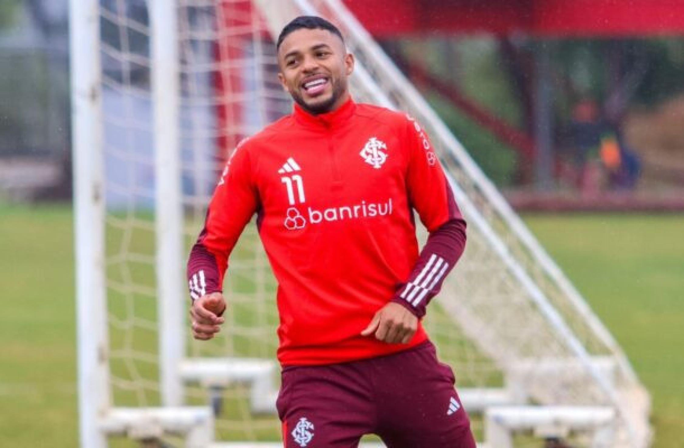 Diretor do Inter admite negociação com o Palmeiras por Wanderson: ???Em andamento???