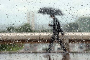 Regiões como Asa Norte e Lago Norte estão registrando precipitações mais intensas - (crédito: Ed Alves/CB/D.A Press) Regiões como Asa Norte e Lago Norte estão registrando precipitações mais intensas - (crédito: Ed Alves/CB/D.A Press)