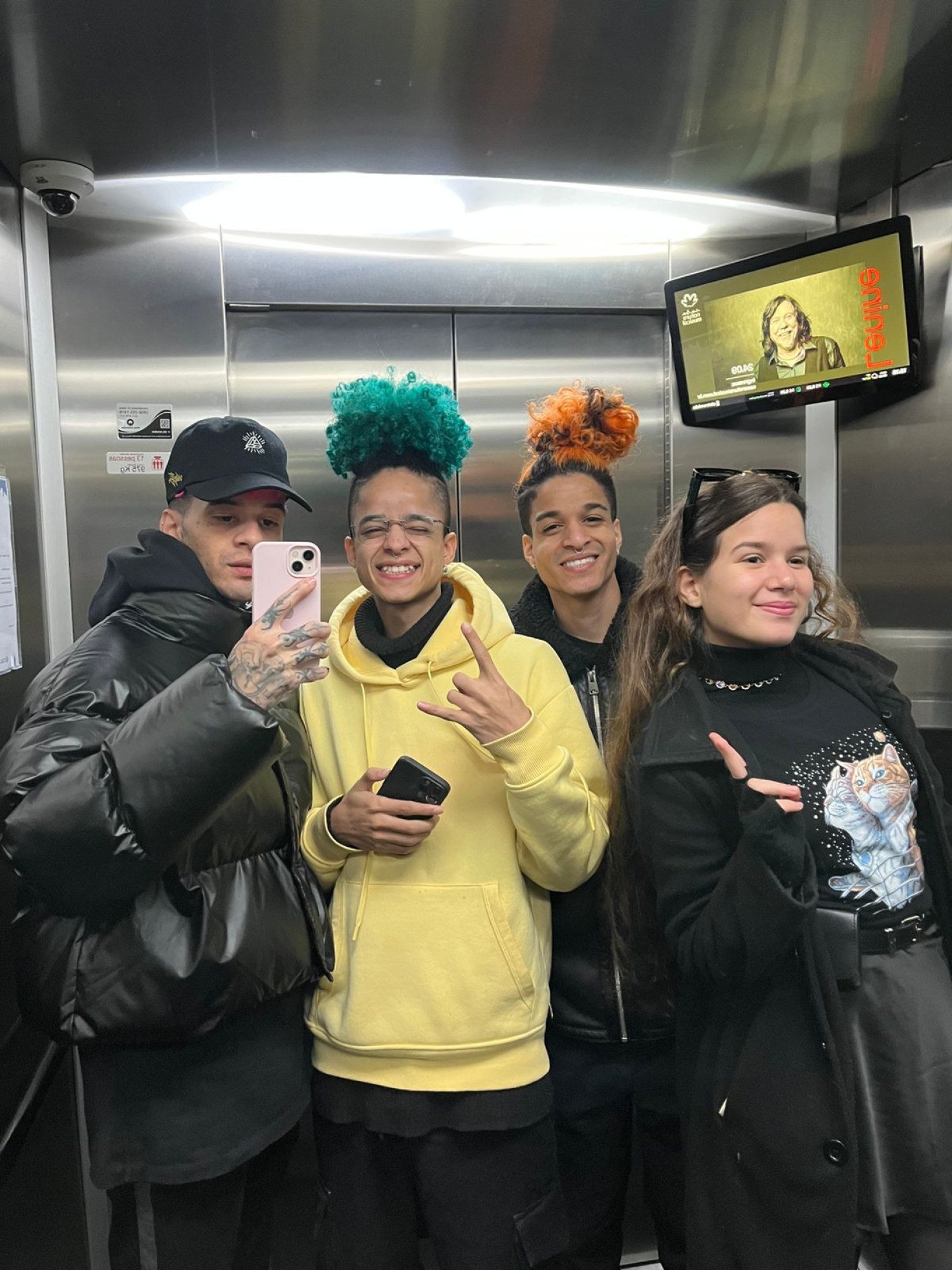 Dave, Jooj, Oli e Raquel, respectivamente, vivem, hoje, de seus trabalhos no TikTok