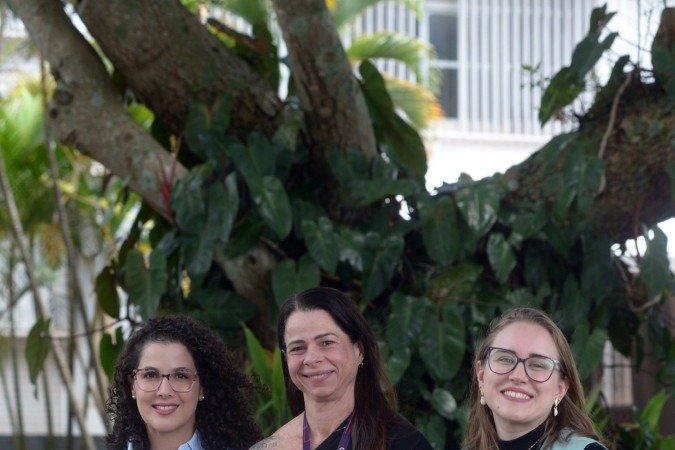  31/01/2025 Credito: Ed Alves/CB/DA.Press. Cidades. Mulheres e Meninas na Ciencia. Na foto, Luana Souza (Roxo), Fernada Vinhaes (Preto) e Rebecca Ribeiro (colete). 