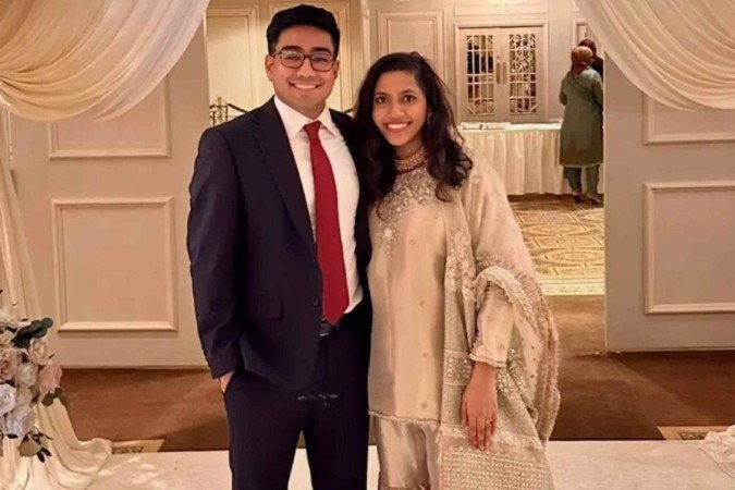 Hamaad Raza e Asra Hussain ficaram casados por 2 anos. Ela morreu no acidente do avião da American Airlines - Foto: Reprodução 