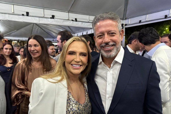 Celina Leão e Arthur Lira em jantar de despedida na Residência Oficial - (crédito: Denise Rothenburg / CB/DaPress) Celina Leão e Arthur Lira em jantar de despedida na Residência Oficial - (crédito: Denise Rothenburg / CB/DaPress)