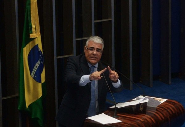 Ed Alves/CB/DA Press