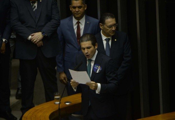 Ed Alves/CB/DA Press