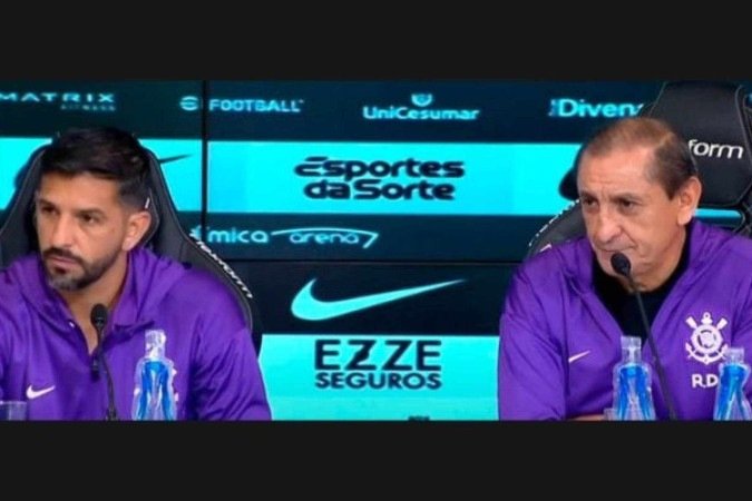 Emiliano e Ramón Díaz em entrevista coletiva após a vitória do Corinthians contra o Noroeste - (crédito: Foto: Reprodução/TV Corinthians) Emiliano e Ramón Díaz em entrevista coletiva após a vitória do Corinthians contra o Noroeste - (crédito: Foto: Reprodução/TV Corinthians)