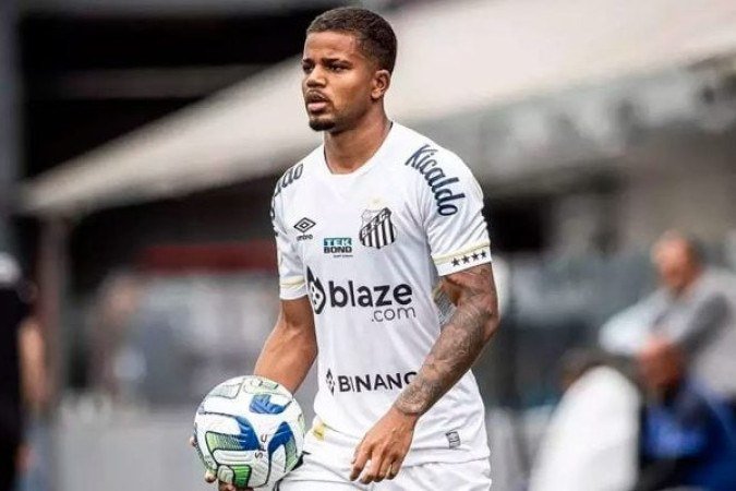 KEVYSON - Substituiu Vinicius Lima e salvou um gol em cima da linha, que poderia ter recolocado o São Paulo na partida - Nota 6,0 - Raul Barreta / Santos FC