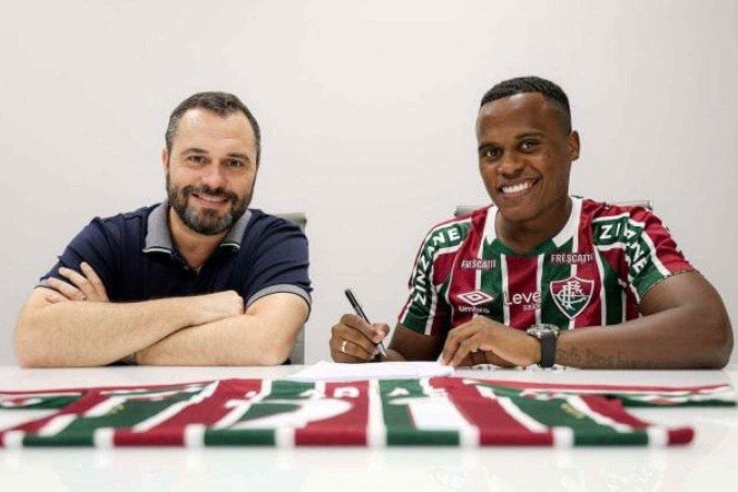 Arias renovou contrato com o Fluminense até o meio de 2028 -  (crédito: Foto: Lucas Merçon / Fluminense FC)