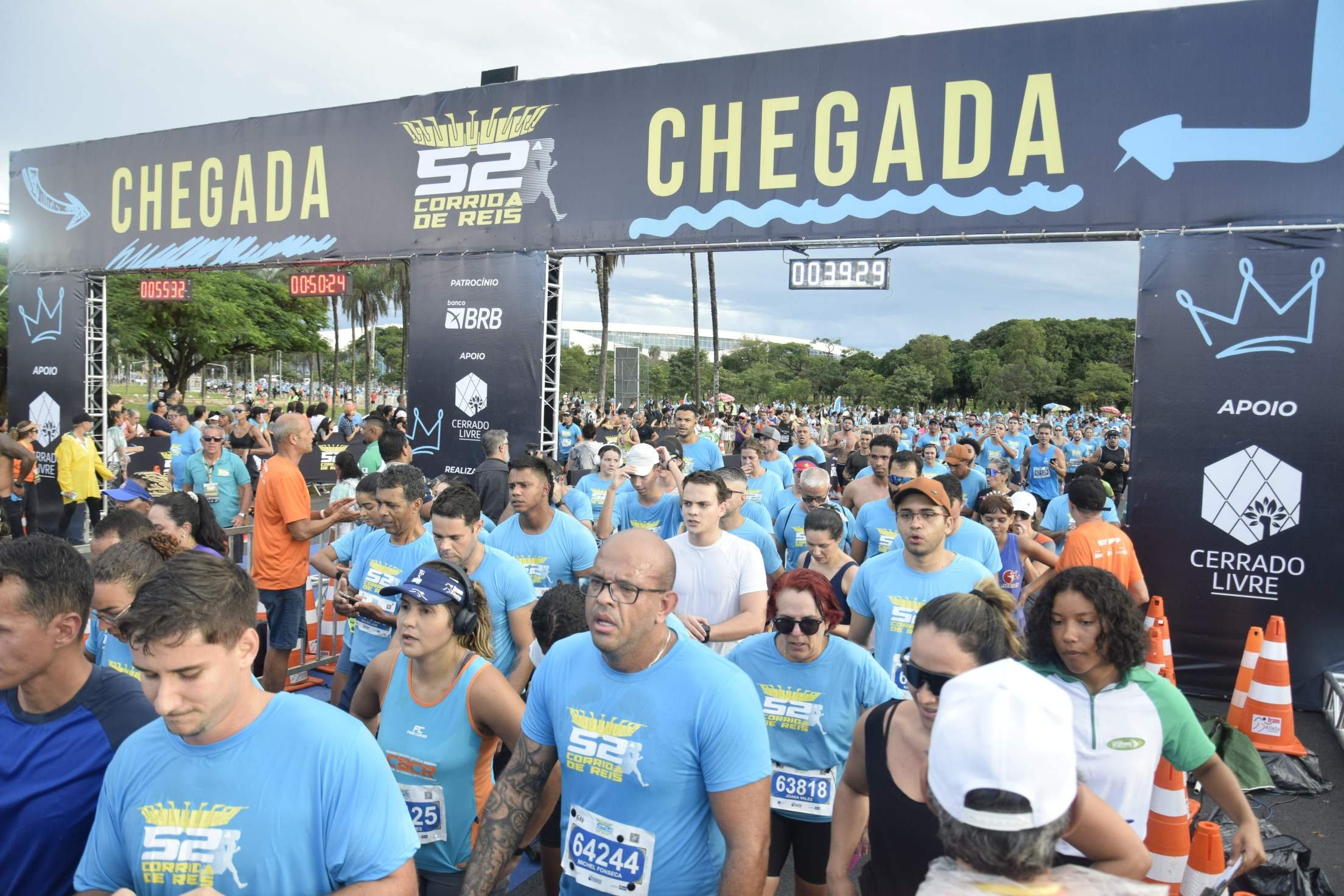 Ibaneis parabeniza os 20 mil atletas da Corrida de Reis