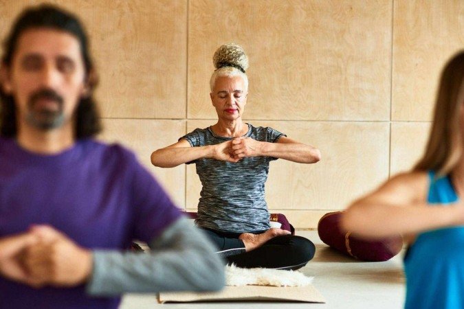 A ioga é uma prática física, mental e espiritual que se originou na Índia há milhares de anos — e é praticada hoje por milhões de pessoas ao redor do mundo - (crédito: Getty Images) A ioga é uma prática física, mental e espiritual que se originou na Índia há milhares de anos — e é praticada hoje por milhões de pessoas ao redor do mundo - (crédito: Getty Images)