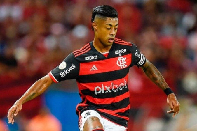 BRUNO HENRIQUE - Nome da partida. Nos clássicos, ele é diferenciado e decisivo. Sofreu pênalti e marcou duas vezes na final. Além disso, mostrou disposição para tentar disputar a bola. Reforçou ainda mais a idolatria pelo clube. NOTA 8.5 - Foto: Gilvan de Souza/Flamengo.