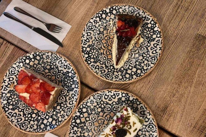 Avaliações falsas sobre restaurantes e hotéis: o que você acha disso? - (crédito: Uai Turismo) Avaliações falsas sobre restaurantes e hotéis: o que você acha disso? - (crédito: Uai Turismo)