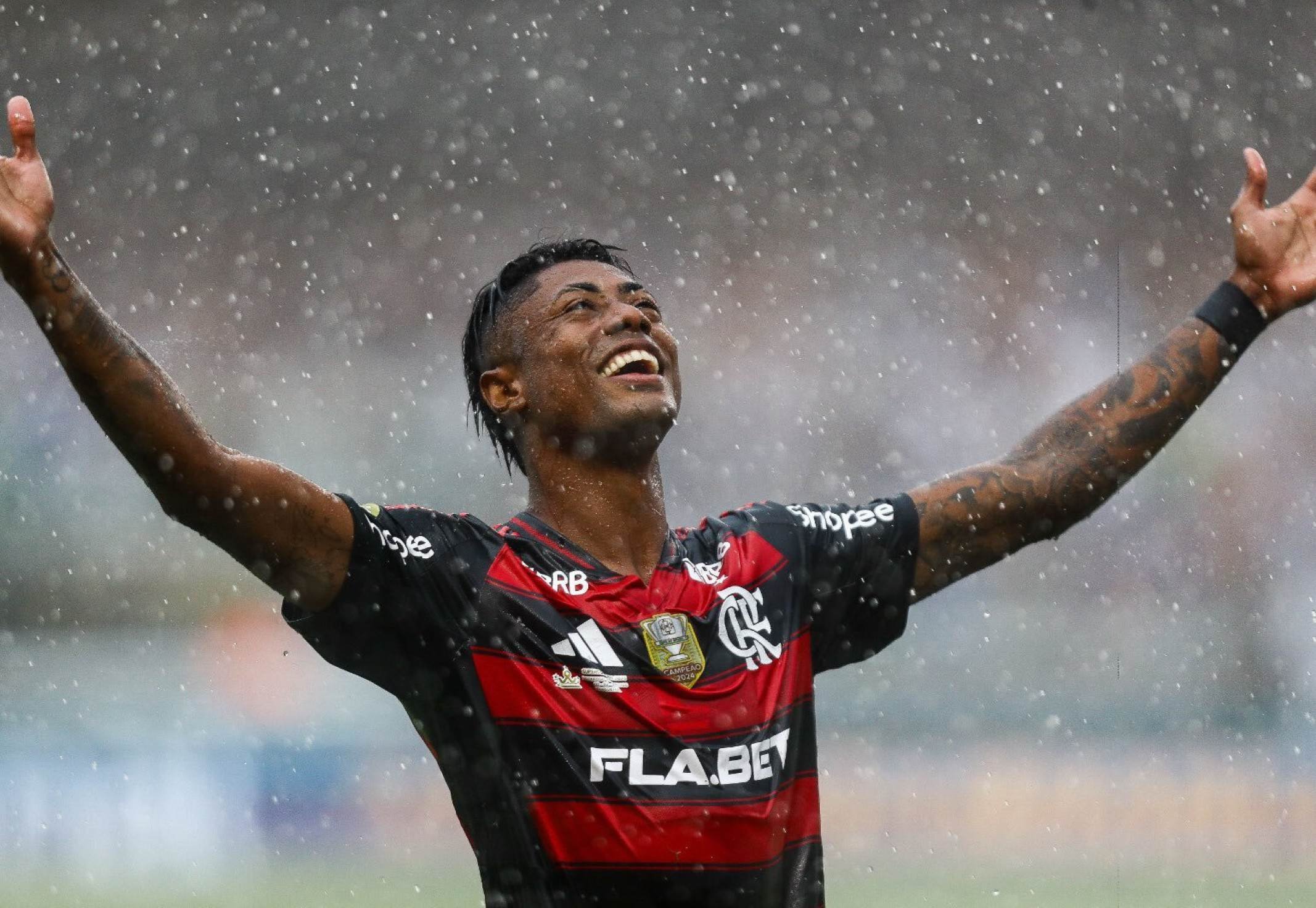 Bruno Henrique marca dois, Fla bate o Botafogo e leva a Supercopa