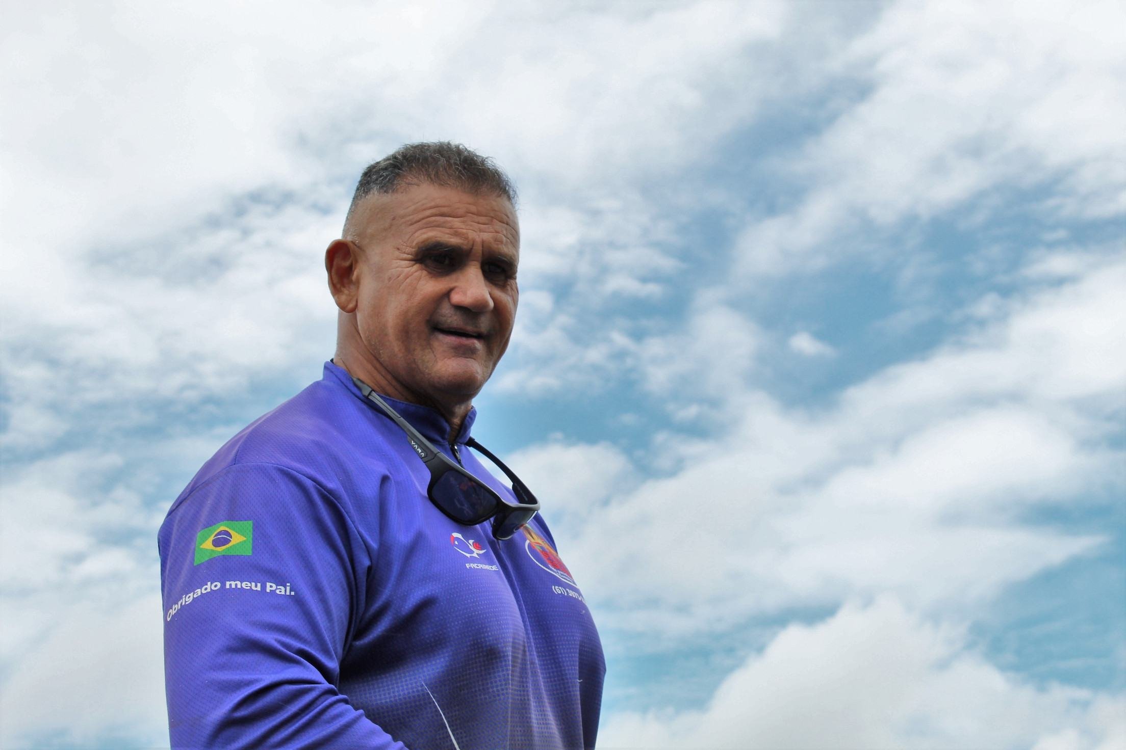 Estácio Batista é dono de uma loja de artigos de pesca