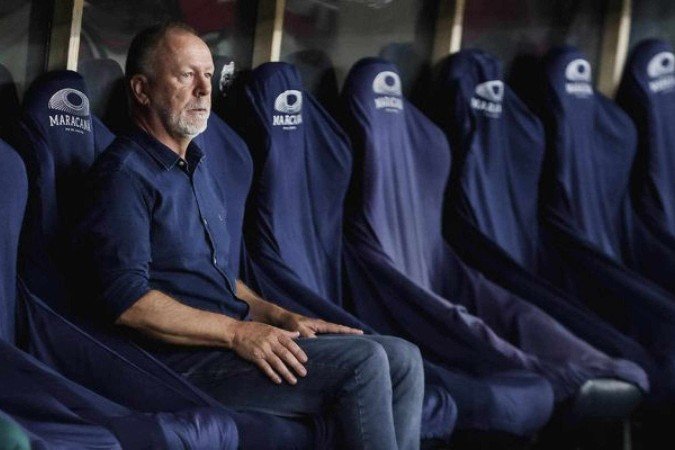 Fluminense de Mano Menezes é apenas o nono no Carioca - (crédito: Lucas Merçon/Fluminense ) Fluminense de Mano Menezes é apenas o nono no Carioca - (crédito: Lucas Merçon/Fluminense )