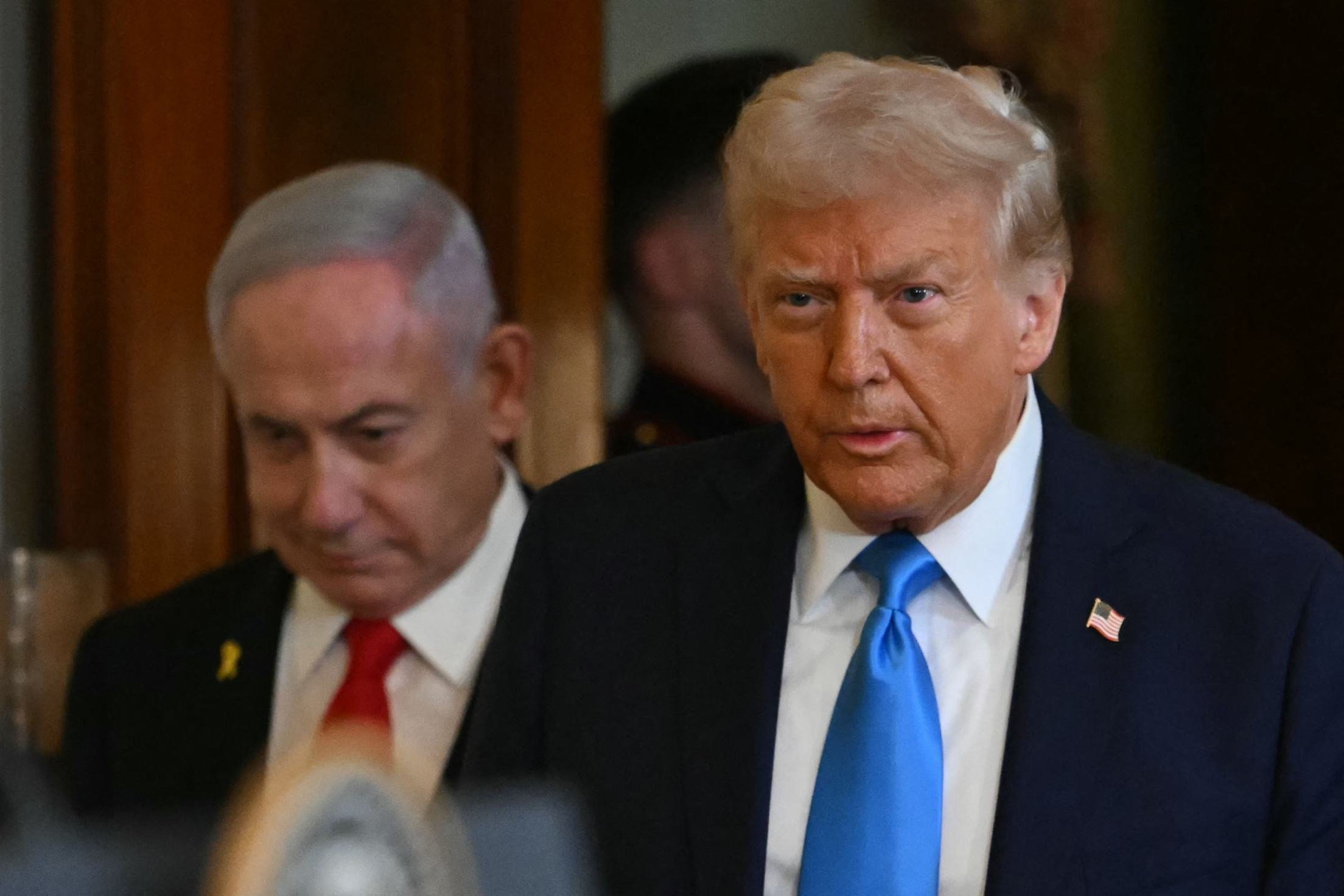 Trump diz que Gaza 'não deu certo' e propõe realojamento de palestinos para outros países enquanto EUA reconstroem território