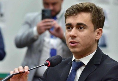 O deputado federal Nikolas Ferreira (PL-MG) esteve na CMBH para acompanhar a votação das moções -  (crédito: Platobr)