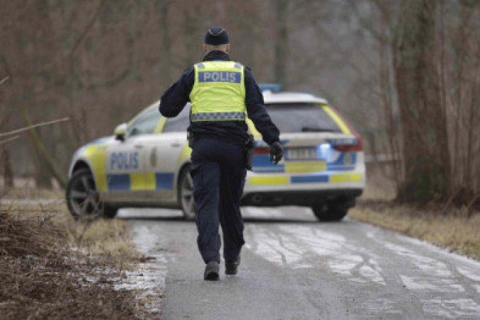 A polícia descreveu o local como A polícia descreveu o local como