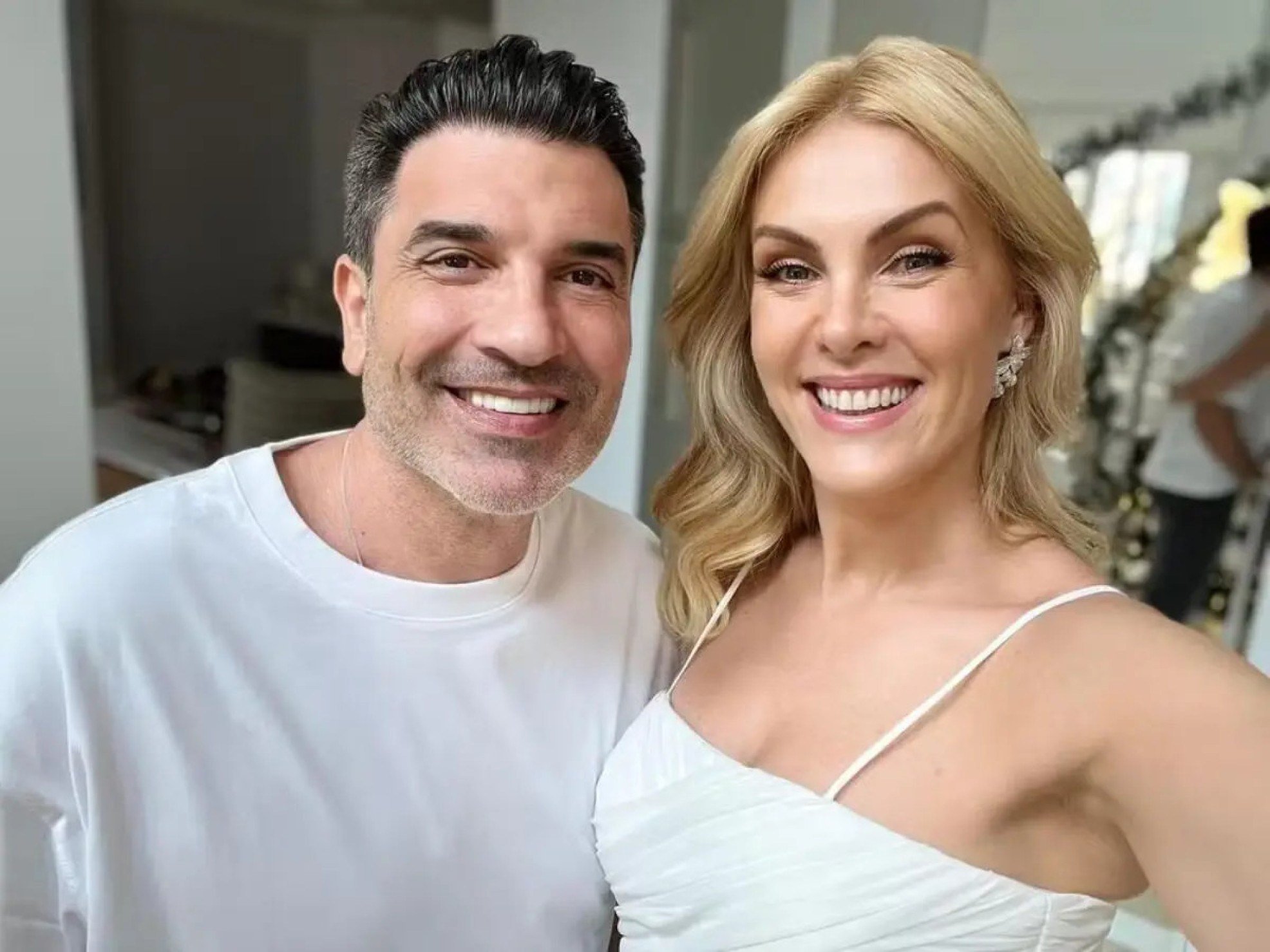 Ana Hickmann rebate críticas ao corpo e elogia relação com Edu Guedes