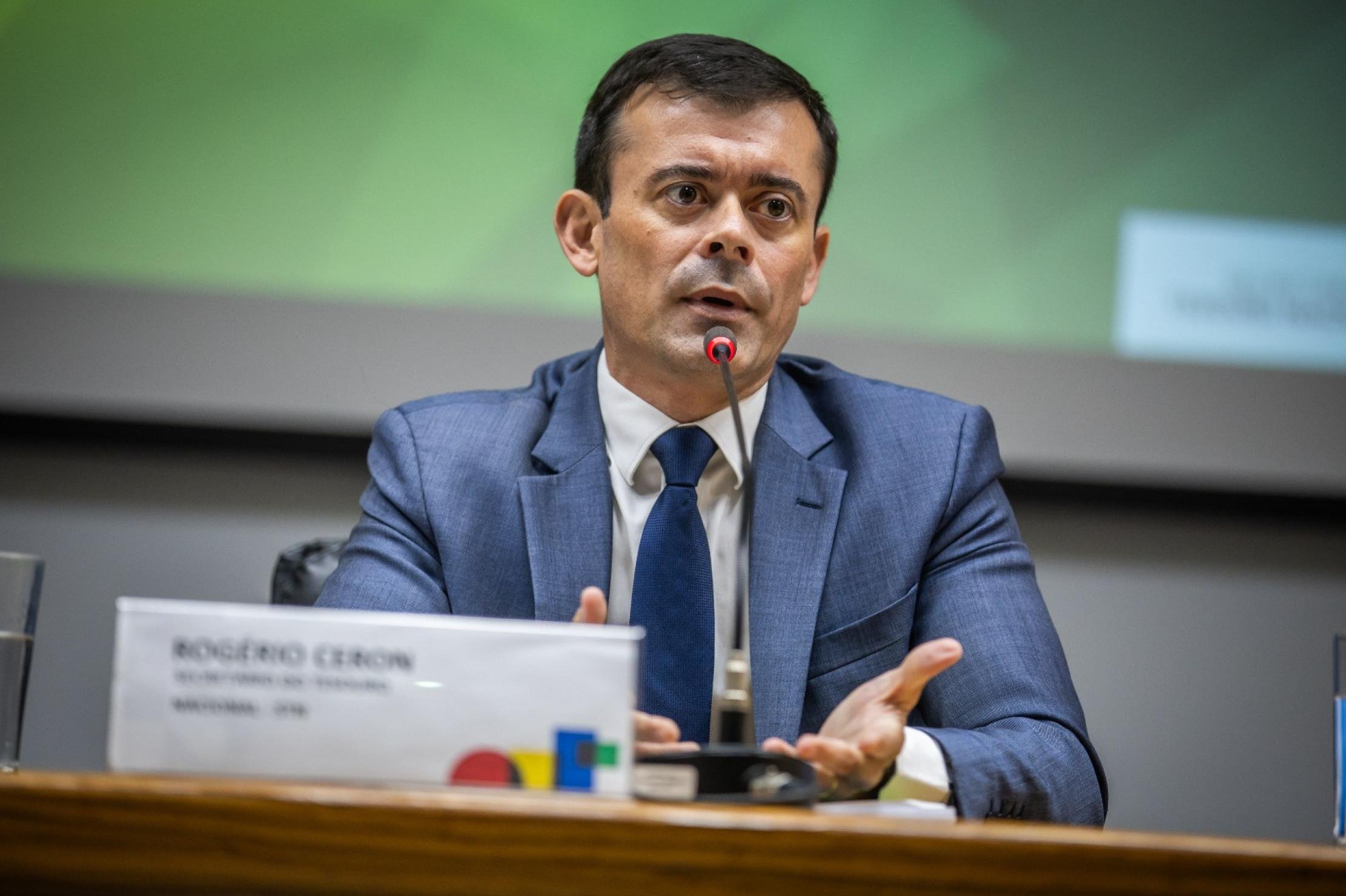 Ceron sobre grau de investimento: 