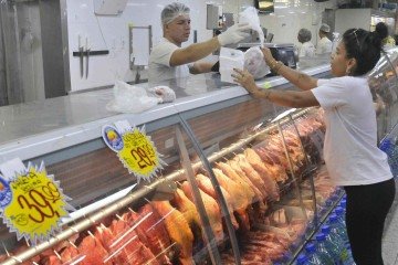A chamada 'Cesta Abrasmercado', que reúne 35 produtos de grande consumo chegou a R$ 819,20 em abril — quase 11% a mais do que no mesmo mês de 2024 -  (crédito: Minervino Júnior/CB/D.A.Press)