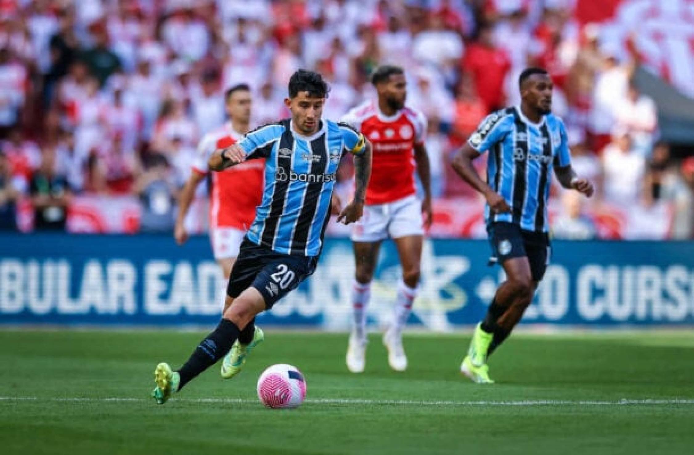 Grêmio e Internacional acertam com novo patrocinador master