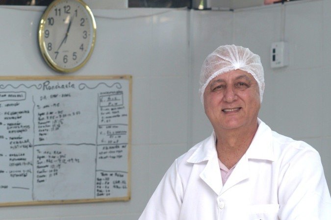  05/02/2025 Credito: Ed Alves/CB/DA.Press. Revista. Especial Queijos. Queijaria Rancharia. Na foto, Seu Mauricio. 