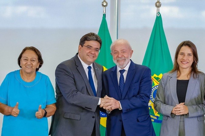 Encontro com o novo presidente do Consórcio do Nordeste, Rafael Fonteles e os Governadores do Presidente do Nordeste da República, Luiz Inacio Lula da Silva, encontra o novo presidente do Consórcio do Nordeste, Rafael Fonteles, no Planalto Palace. Brasília - DF Foto: Ricardo Stuckert / PR
