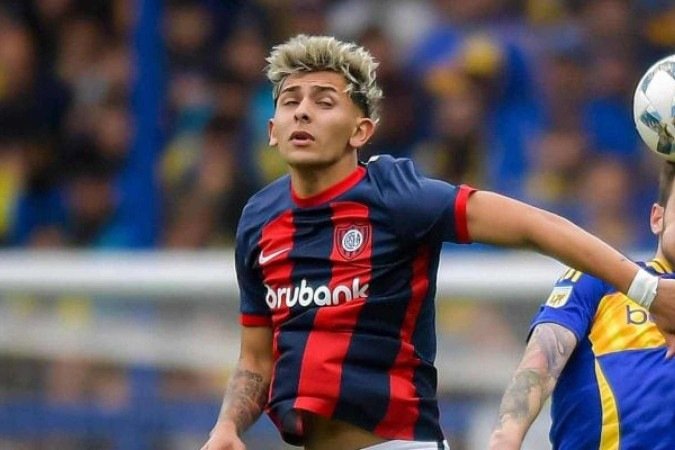 Internacional progride em negociações com o San Lorenzo, da Argentina, por volante promissor - (crédito: Foto: Marcelo Endelli / Getty Images) Internacional progride em negociações com o San Lorenzo, da Argentina, por volante promissor - (crédito: Foto: Marcelo Endelli / Getty Images)